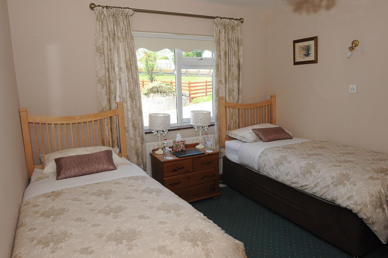 Avondale Farmhouse B&B Pettigoe Buitenkant foto